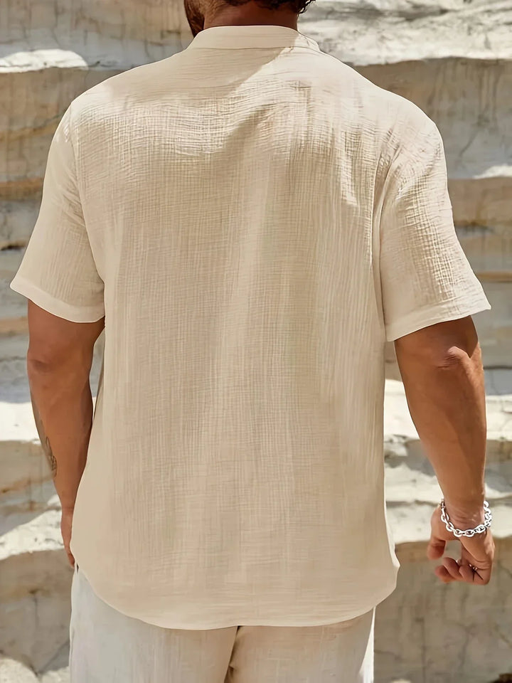 Chemise d’été élégante à col montant