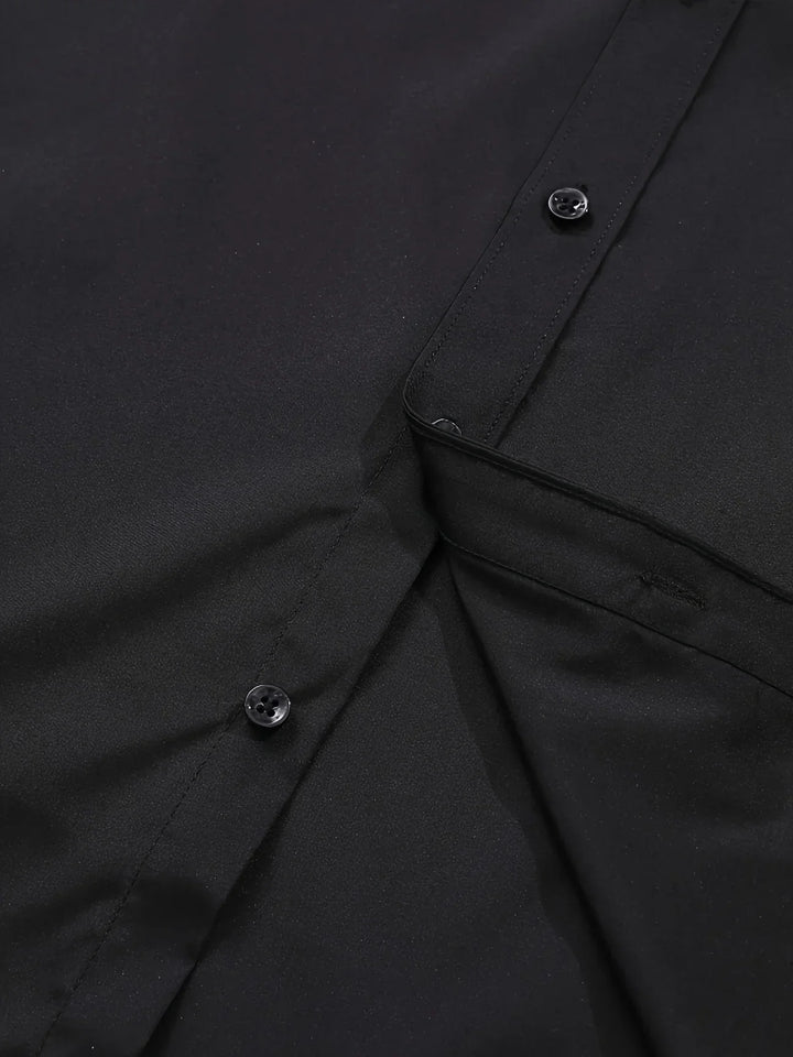 Chemise élégante à manches longues avec boutons