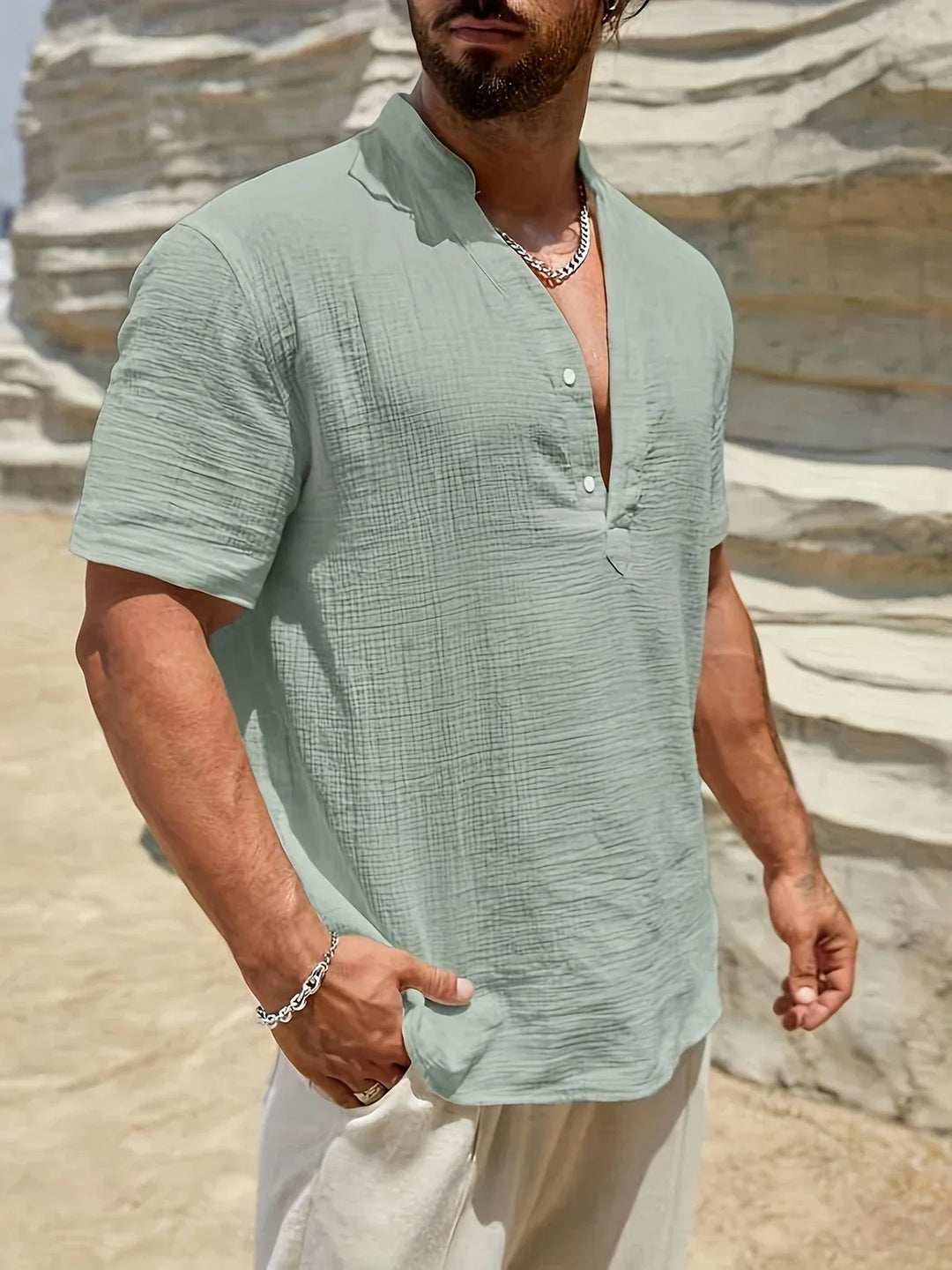 Chemise d’été élégante à col montant