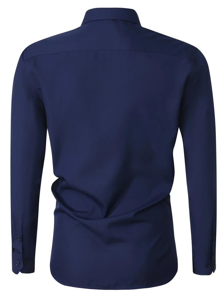 Chemise élégante à manches longues avec boutons