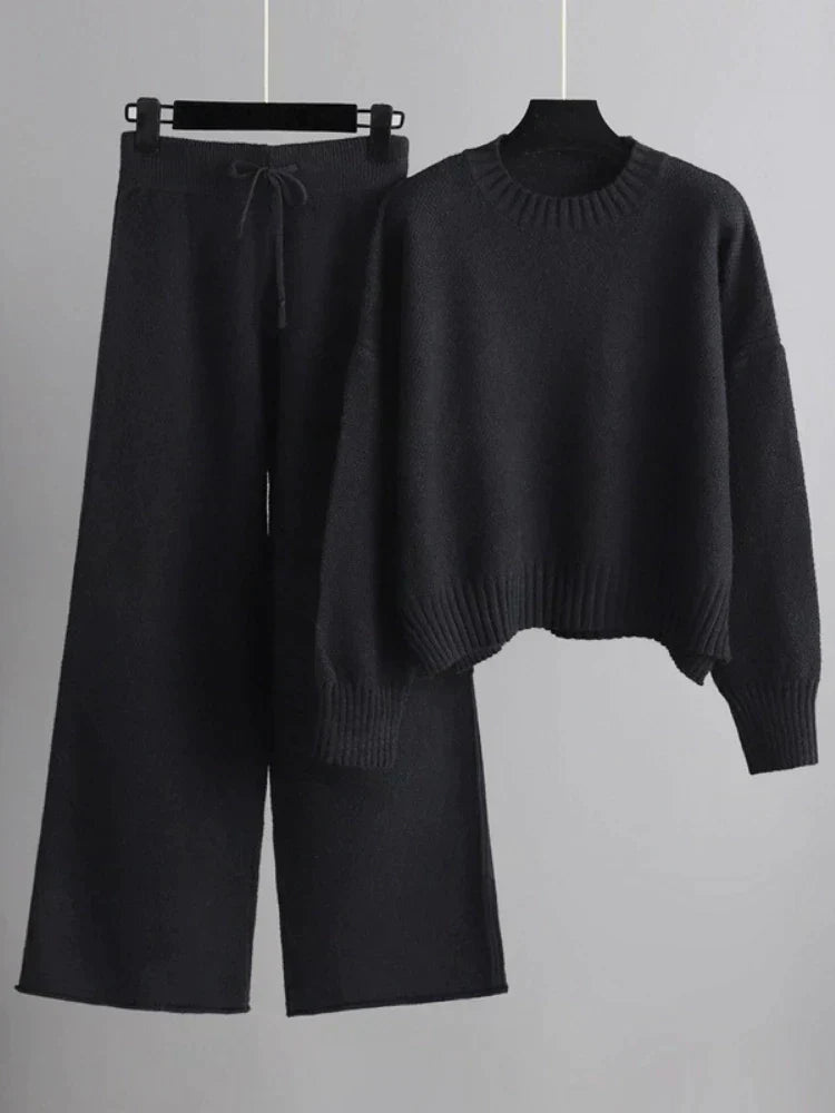 Elegant Knit Duo