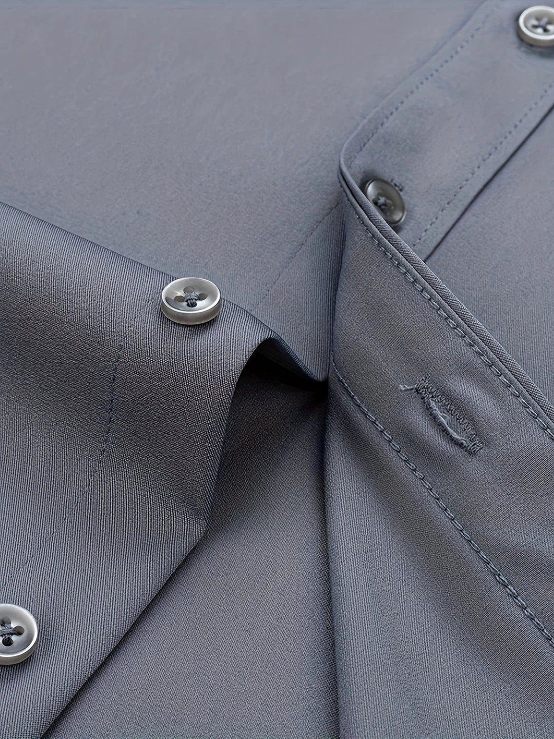 Chemise élégante à manches longues avec boutons