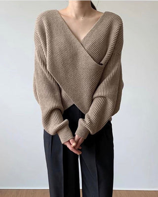 Pull en tricot croisé chic