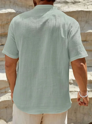 Chemise d’été élégante à col montant