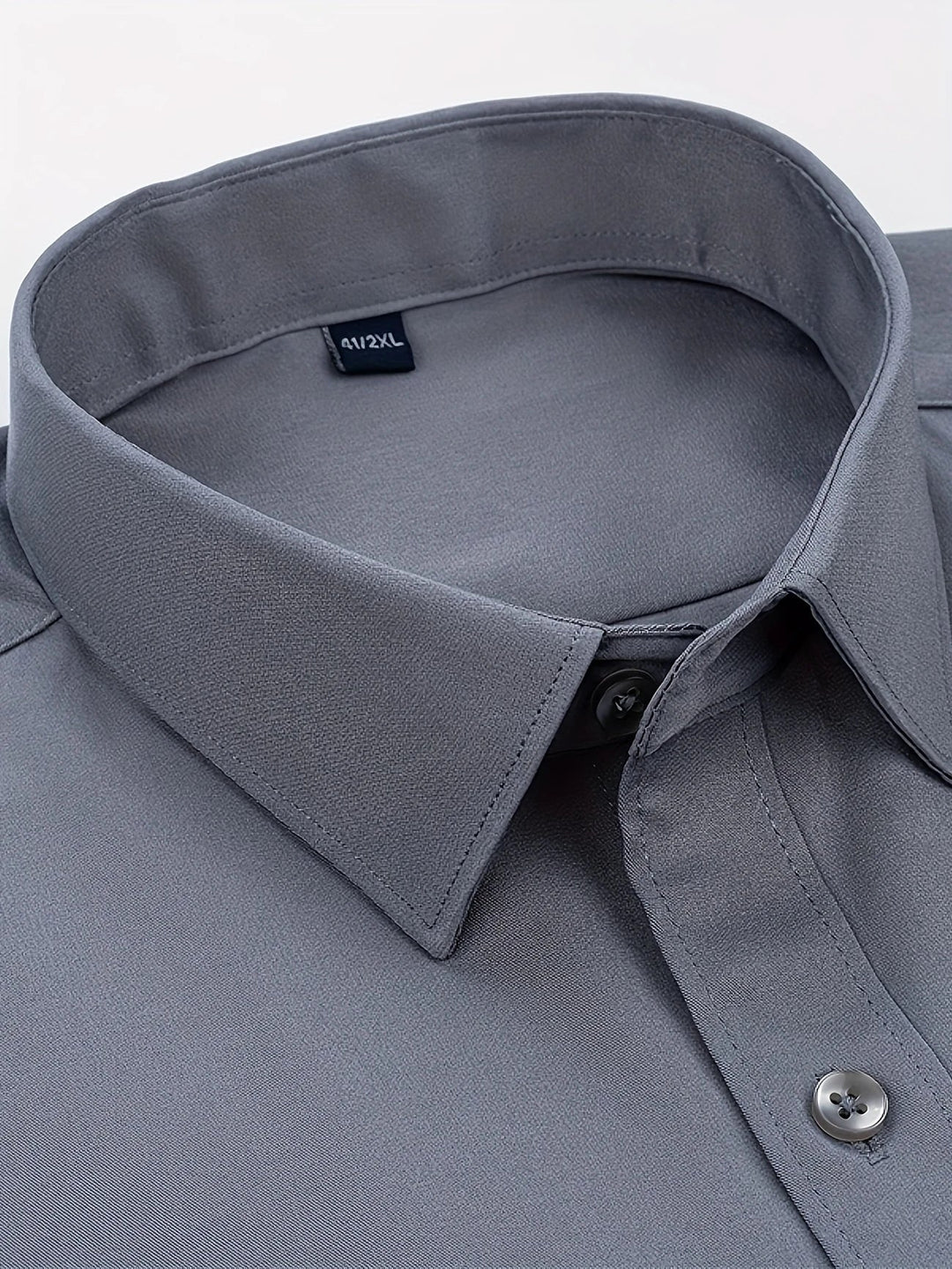 Chemise élégante à manches longues avec boutons