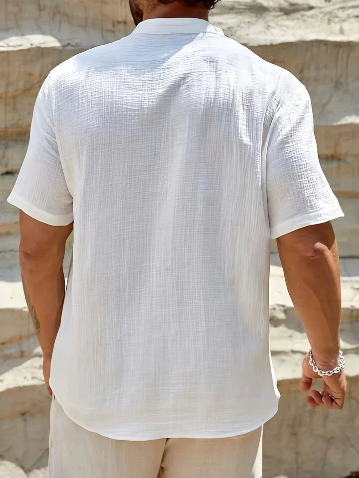 Chemise d’été élégante à col montant