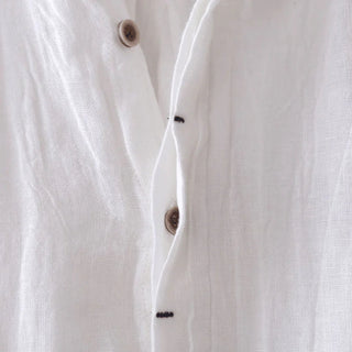 Chemise élégante à manches courtes avec boutons