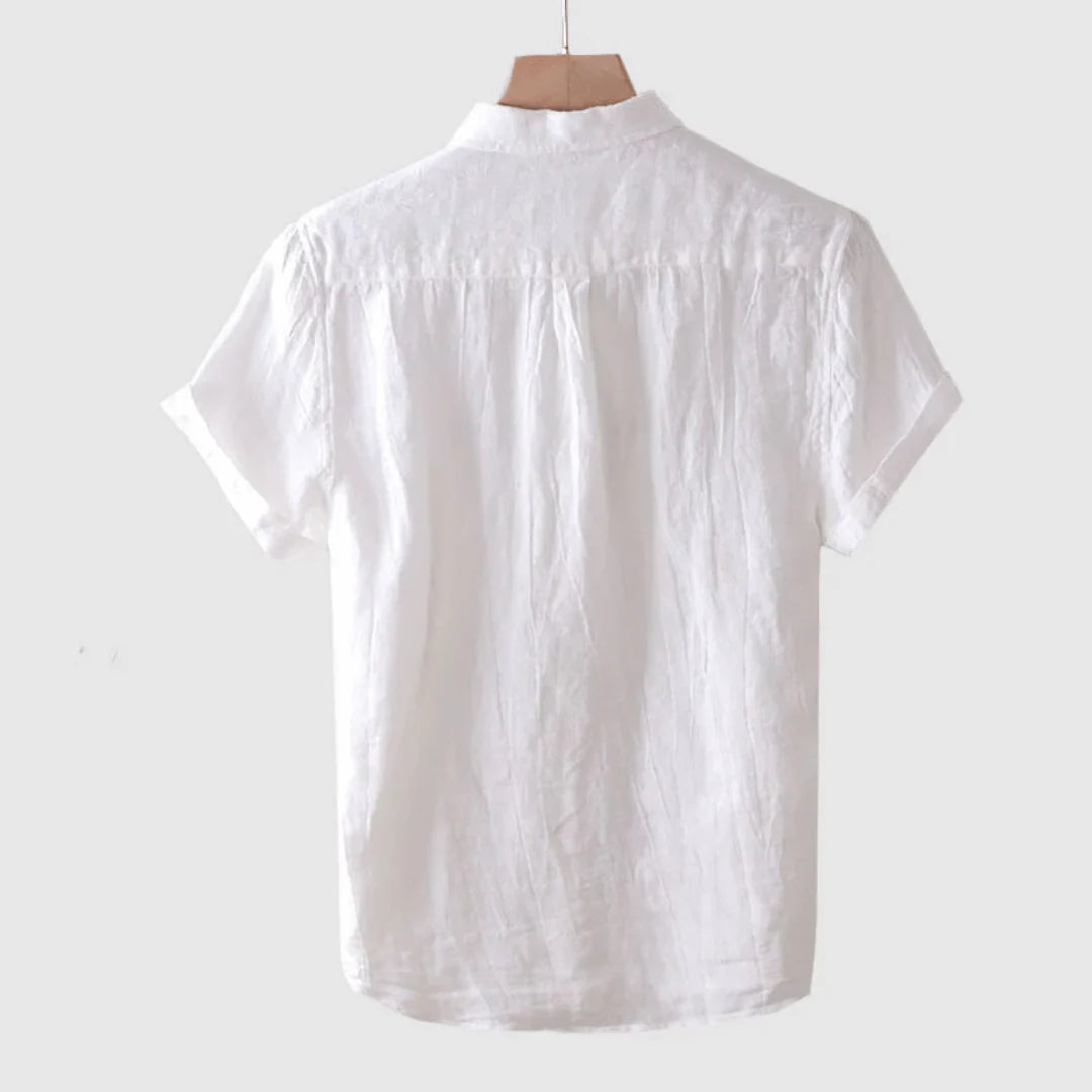 Chemise élégante à manches courtes avec boutons