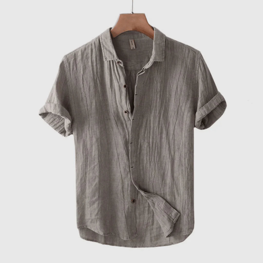 Chemise élégante à manches courtes avec boutons